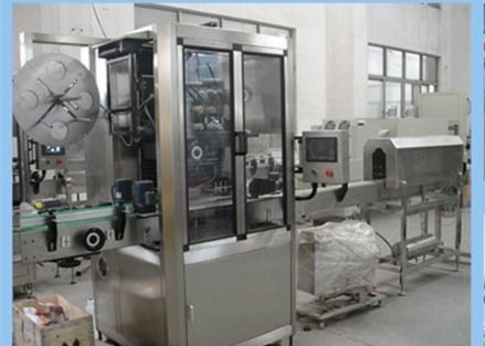 Machine à étiquettes grise argentée 0.25m de douille du rétrécissement 3.0KW machine gainante automatique